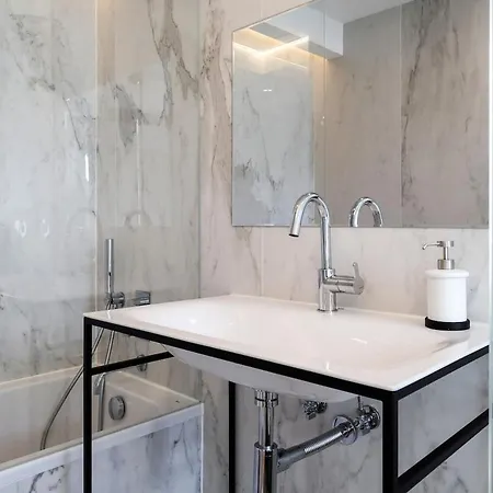 Apartamento Beautiful 2 Bedroom With Views In Rua Augusta