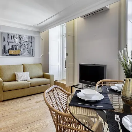 Lisbon, Stylish & 2-bedroom On Rua Augusta Apartment Lisbon