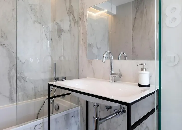 아파트 Beautiful 2 Bedroom With Views In Rua Augusta