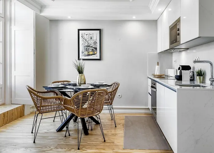 Beautiful 2 Bedroom With Views In Rua Augusta 아파트 리스본